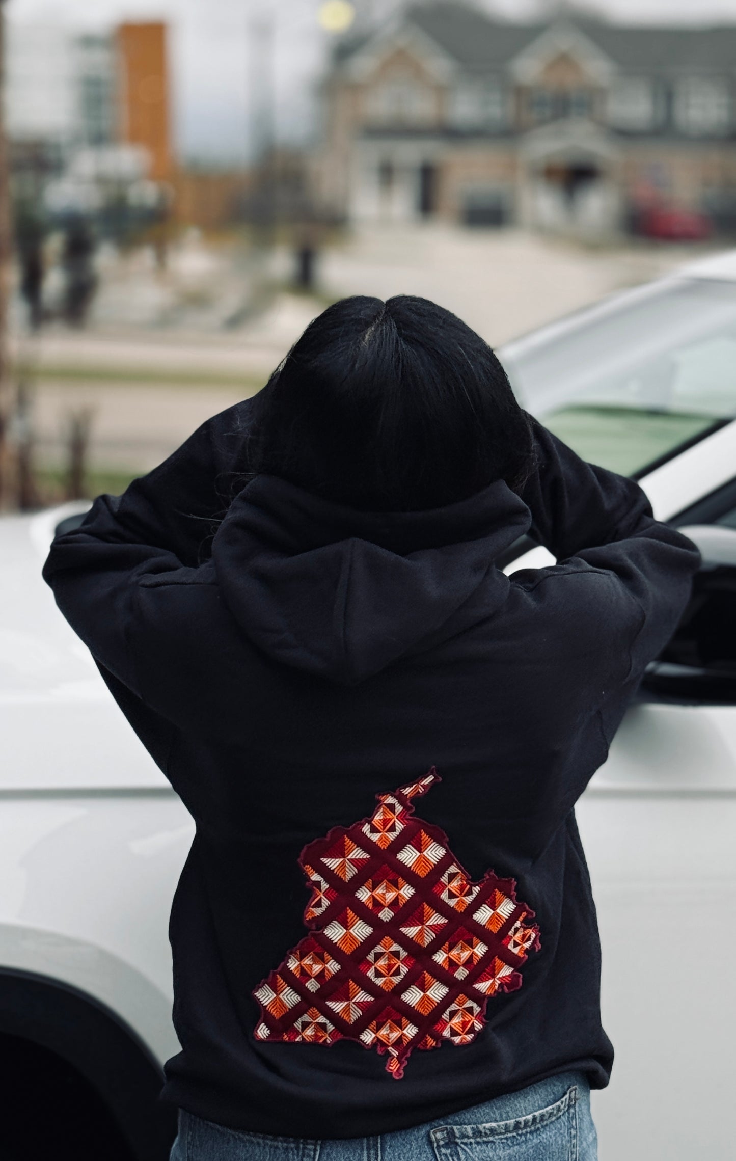 EMBROIDERED PHULKARI HOODIE