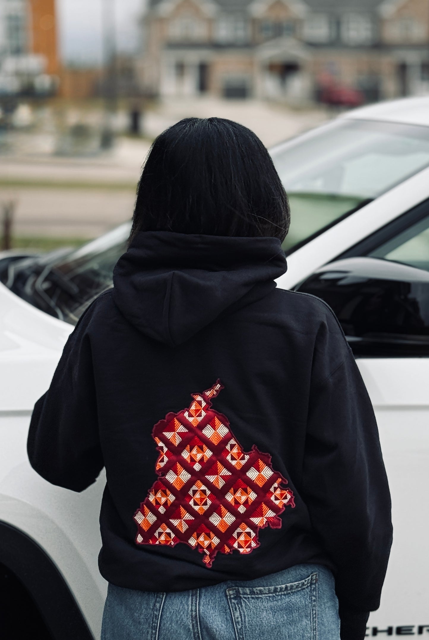 EMBROIDERED PHULKARI HOODIE