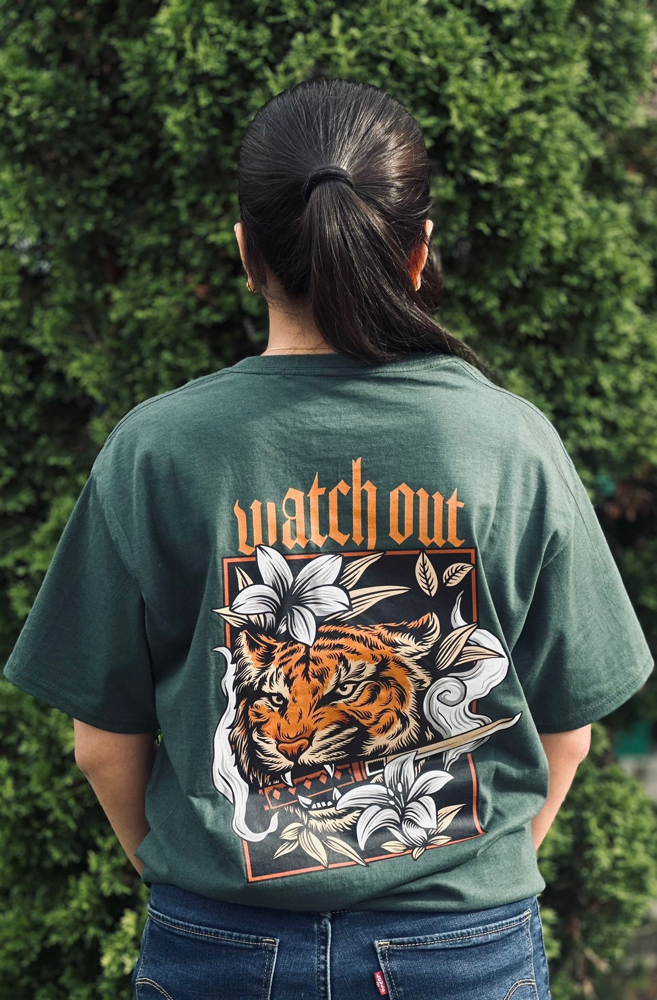 WATCHOUT UNISEX GRAPHIC T-SHIRT